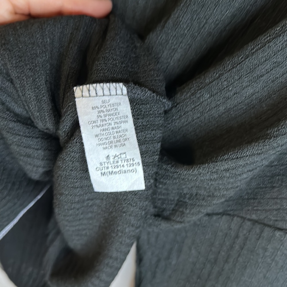 NIP Blumin black long sleeve ribbed top with white stitching M - Picture 9 of 10